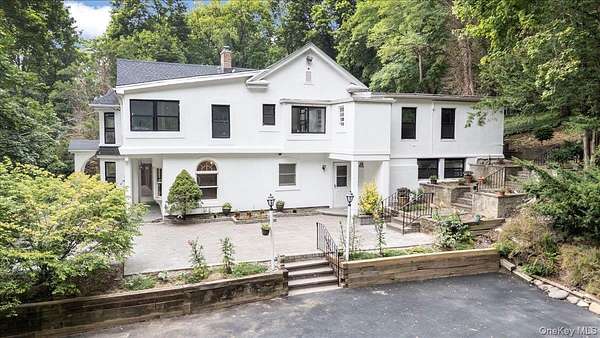 2.32 Acres of Residential Land with Home for Sale in Muttontown, New York