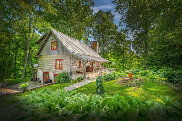 11.8 Acres of Recreational Land with Home for Sale in Mount Vernon, Ohio