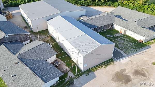 2.55 Acres of Improved Commercial Land for Sale in Wood River, Illinois