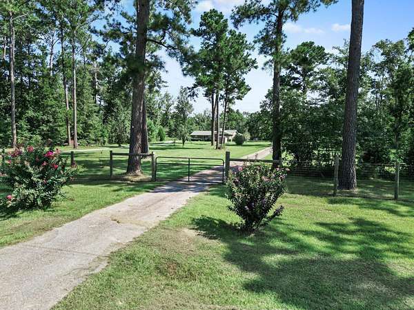 2.8 Acres of Residential Land with Home for Sale in Bristol, Florida