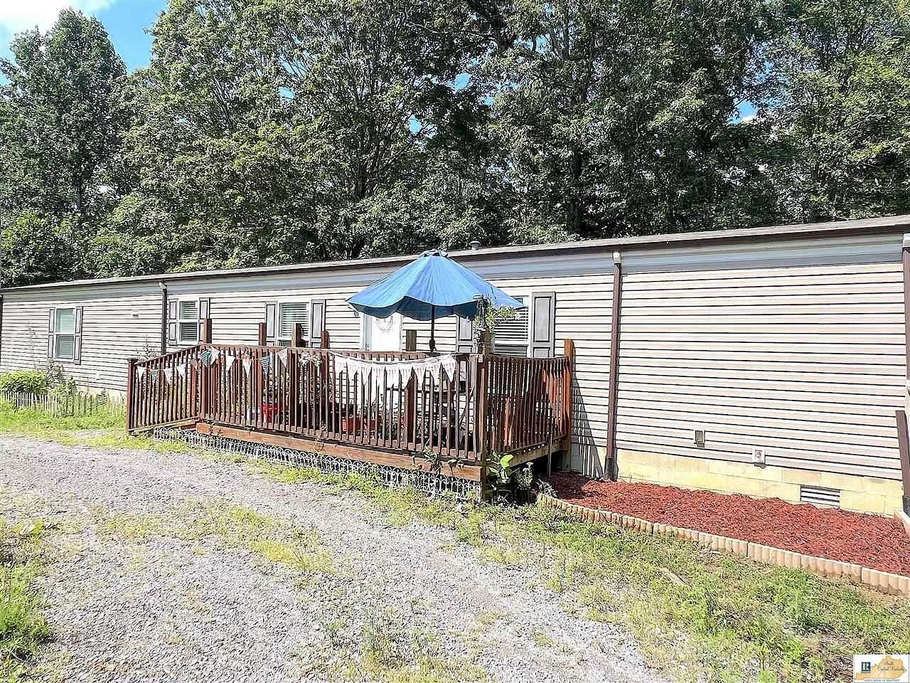 1.82 Acres of Residential Land with Home for Sale in Breeding, Kentucky