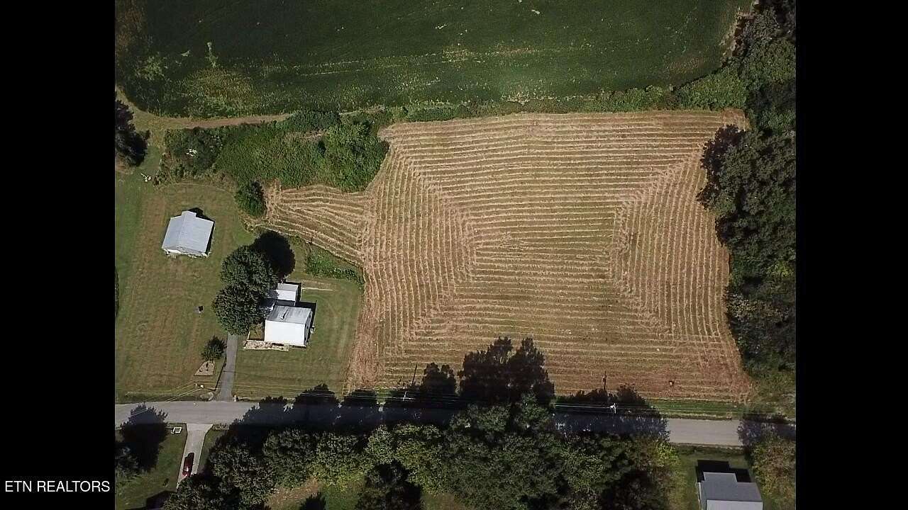 3.76 Acres of Residential Land with Home for Sale in Sweetwater, Tennessee