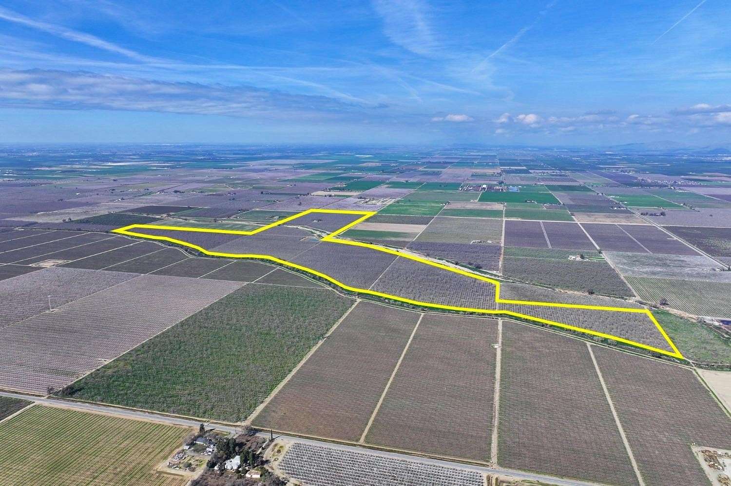 333 Acres of Land for Sale in Strathmore, California