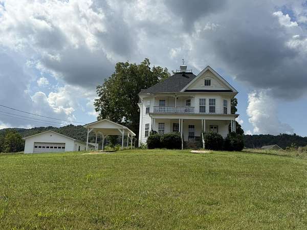 1.83 Acres of Residential Land with Home for Sale in Albany, Kentucky