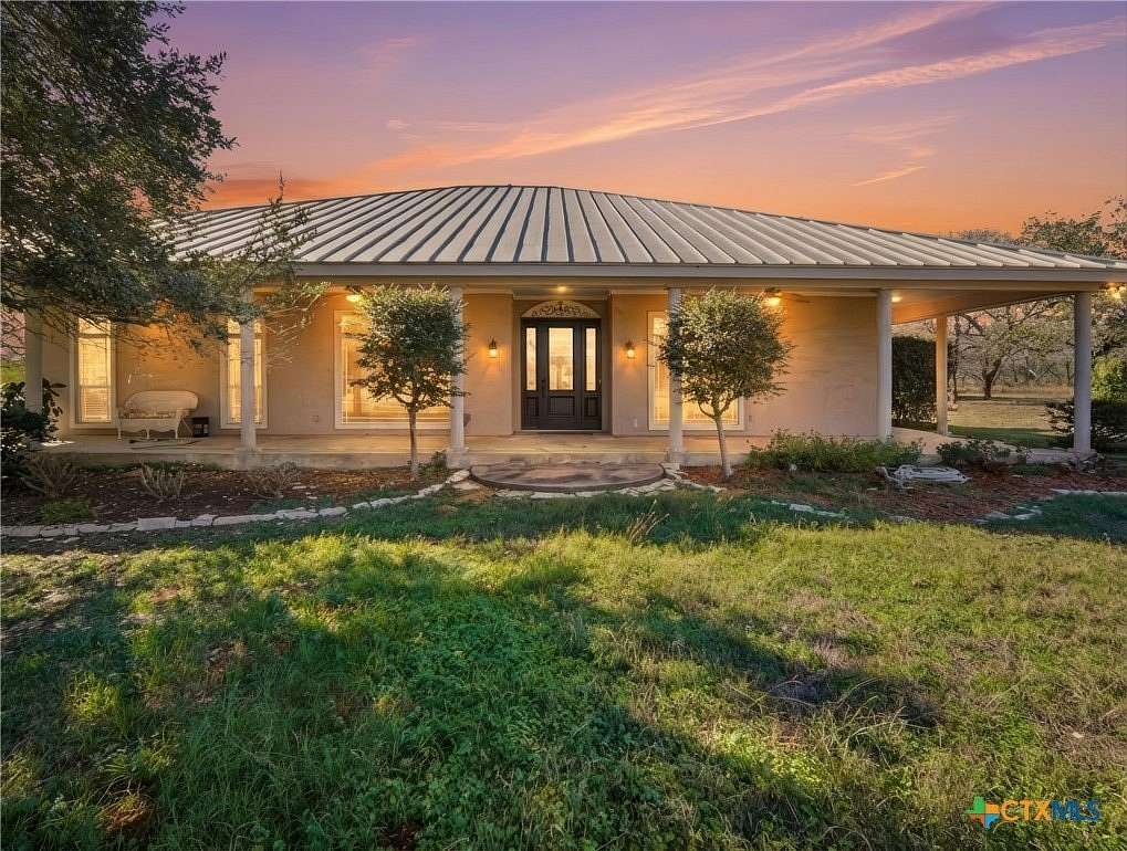 11.9 Acres of Land with Home for Sale in Wrightsboro, Texas