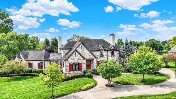 2 Acres of Residential Land with Home for Sale in Zionsville, Indiana