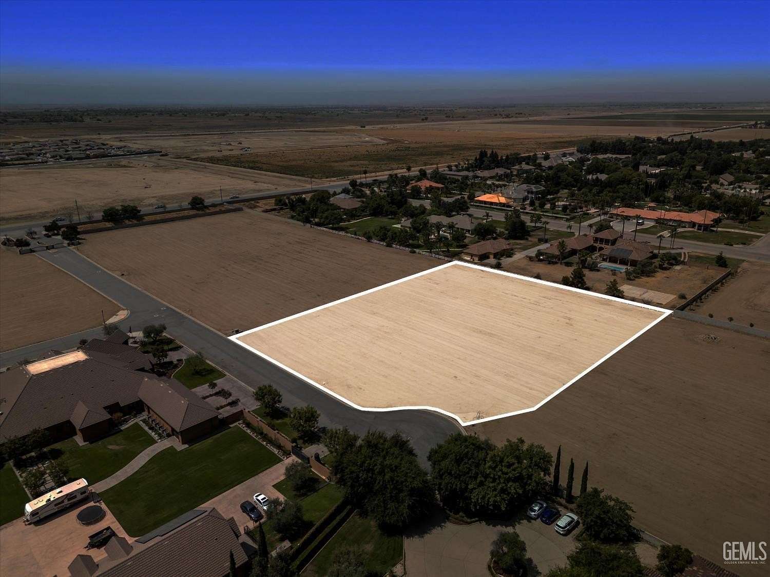 2.5 Acres of Residential Land for Sale in Bakersfield, California