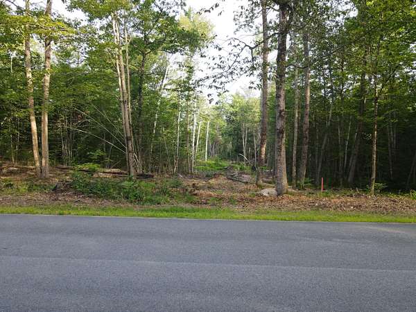 1.26 Acres of Residential Land for Sale in Skowhegan, Maine