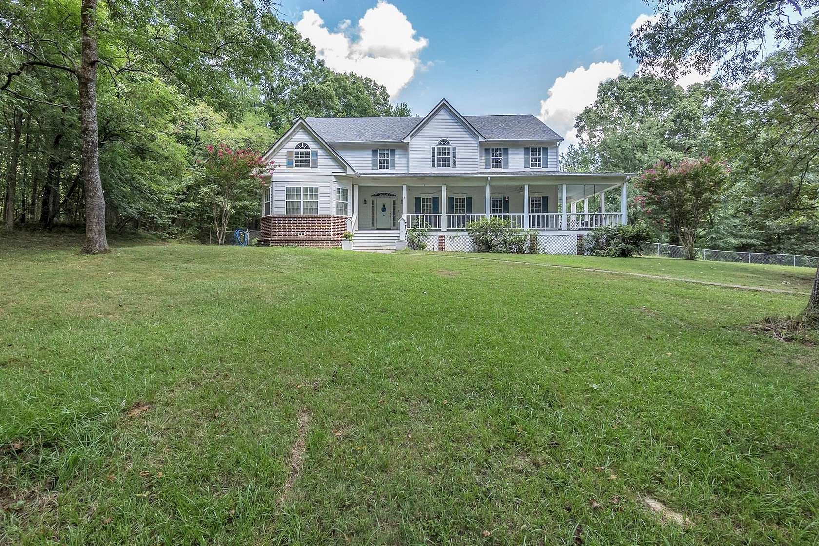 3.35 Acres of Residential Land with Home for Sale in Memphis, Tennessee