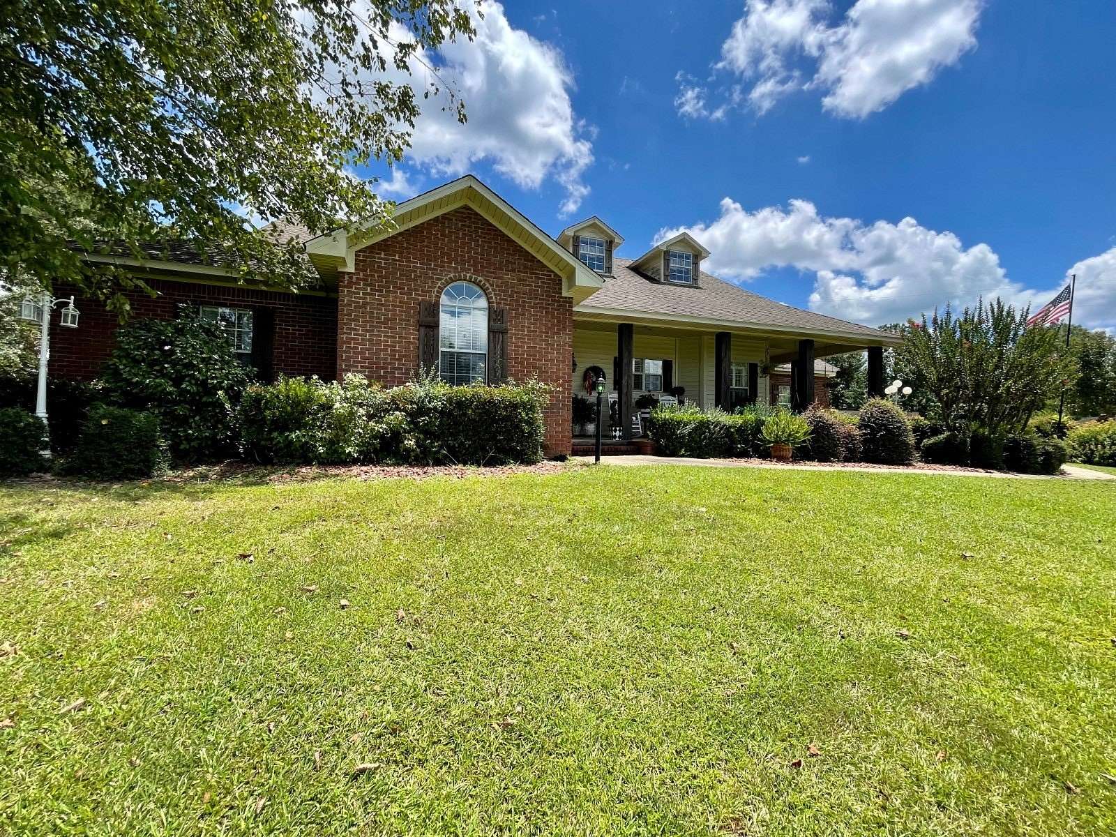 3 Acres of Residential Land with Home for Sale in Union, Mississippi