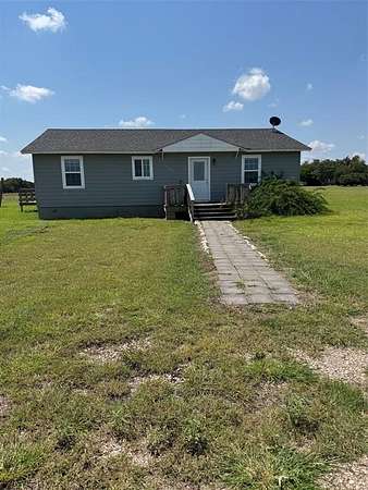 1.57 Acres of Residential Land with Home for Sale in West, Texas