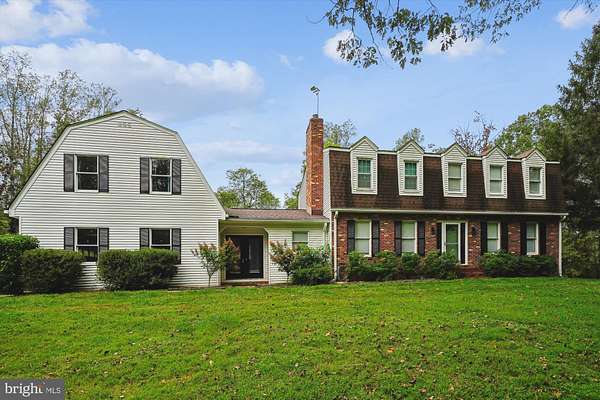 10.6 Acres of Land with Home for Sale in Warrenton, Virginia