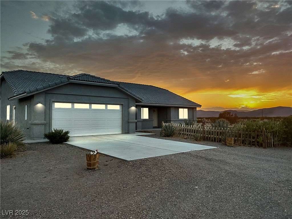 9.52 Acres of Residential Land with Home for Sale in Amargosa Valley, Nevada