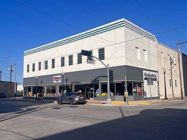 0.98 Acres of Commercial Land for Sale in Brownwood, Texas