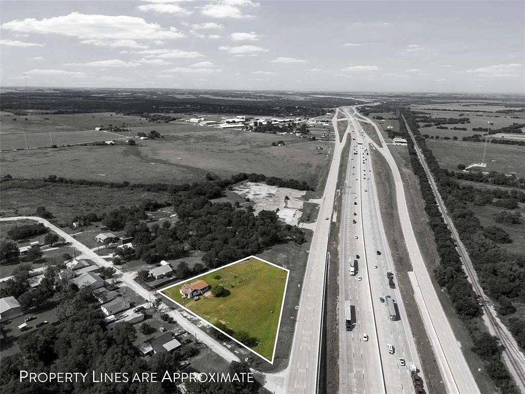 1 Acre of Commercial Land for Sale in Eddy, Texas