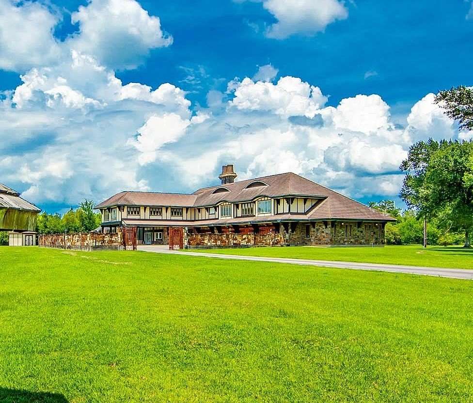 10.6 Acres of Recreational Land with Home for Sale in Houma, Louisiana