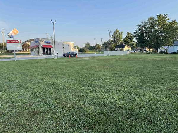 0.34 Acres of Commercial Land for Sale in Princeton, Indiana