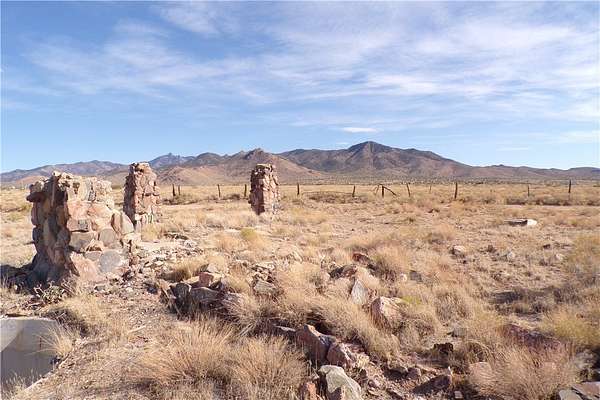 4.55 Acres of Land for Sale in Kingman, Arizona