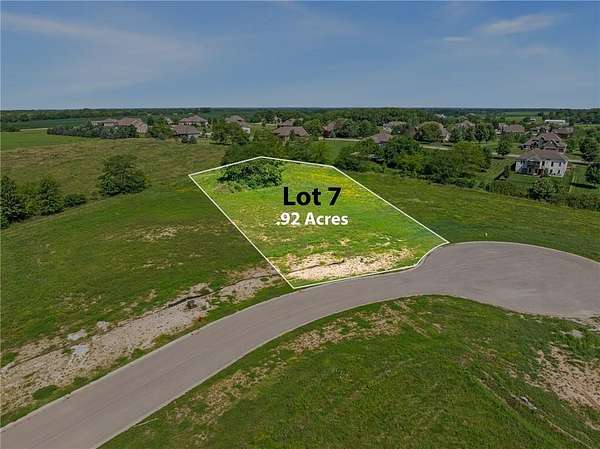 0.92 Acres of Residential Land for Sale in Smithville, Missouri
