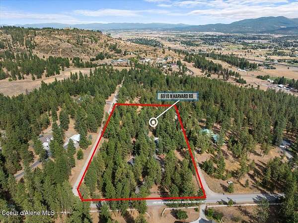 5.1 Acres of Residential Land with Home for Sale in Newman Lake, Washington