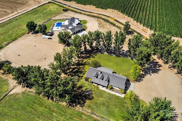 11.5 Acres of Land with Home for Sale in Wilder, Idaho