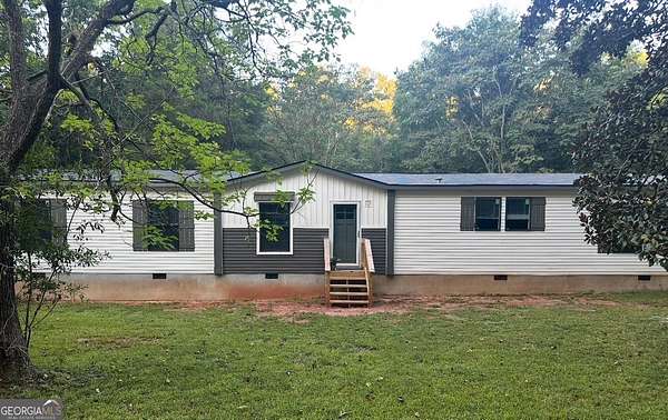 2 Acres of Residential Land with Home for Sale in Eatonton, Georgia