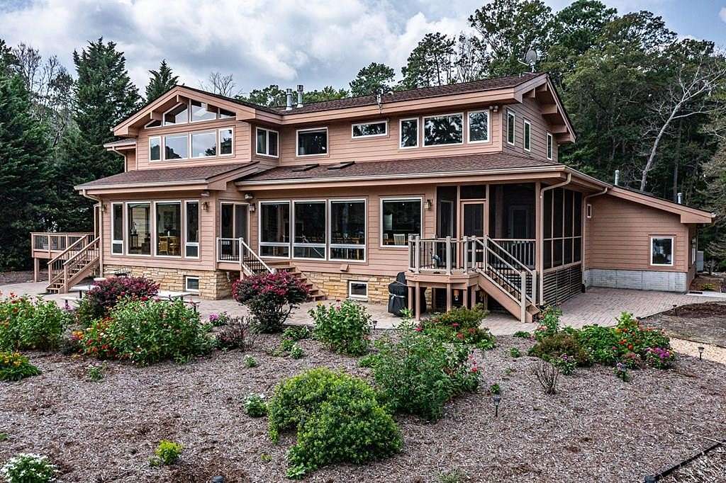 2.39 Acres of Residential Land with Home for Sale in Lancaster, Virginia