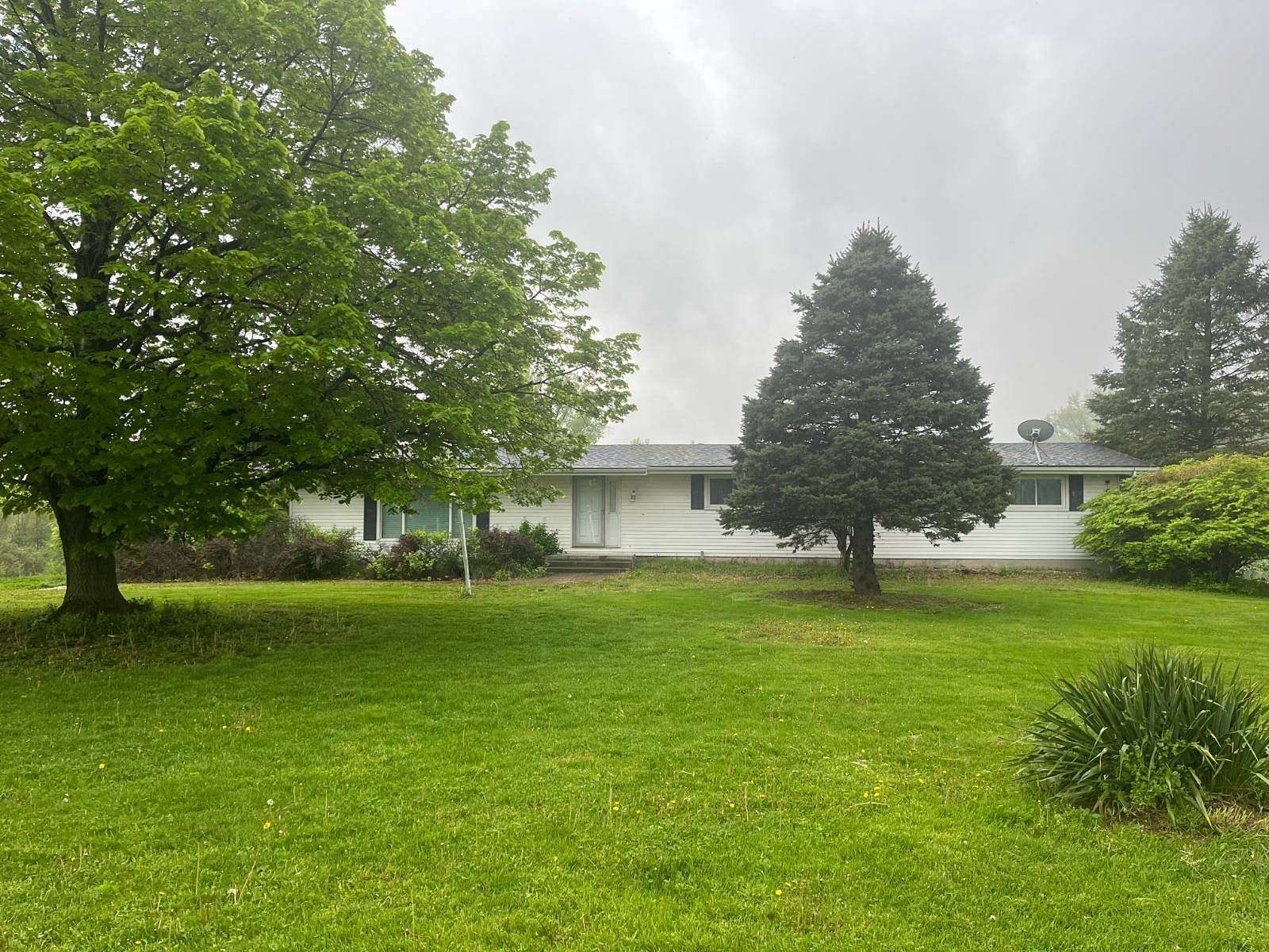 5.2 Acres of Residential Land with Home for Sale in Robinson, Illinois