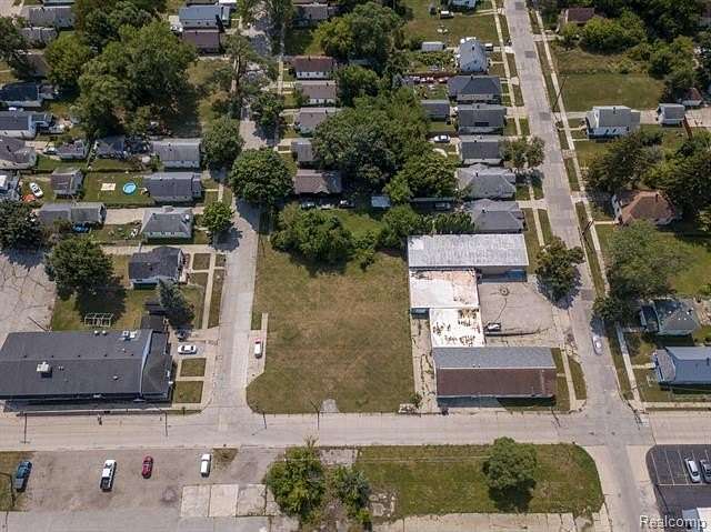 0.39 Acres of Residential Land for Sale in Saginaw, Michigan
