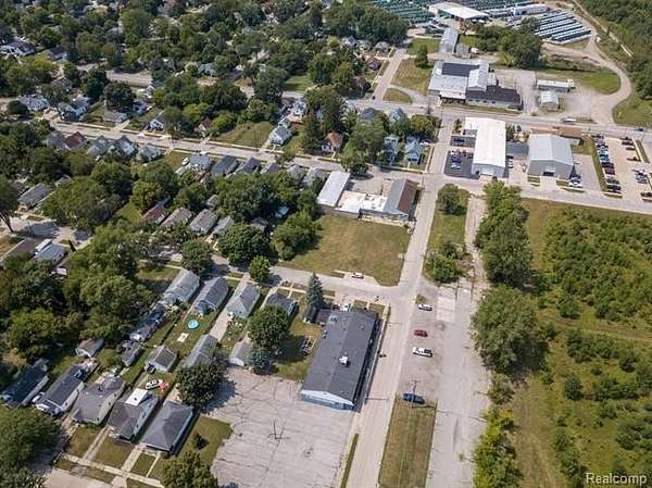 0.39 Acres of Residential Land for Sale in Saginaw, Michigan