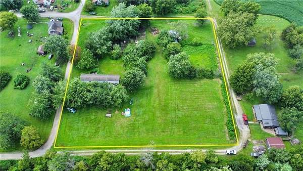 2 Acres of Residential Land for Sale in Humphreys, Missouri