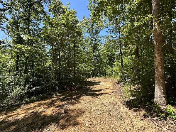10 Acres of Recreational & Residential Land for Sale in Bowling Green, Kentucky