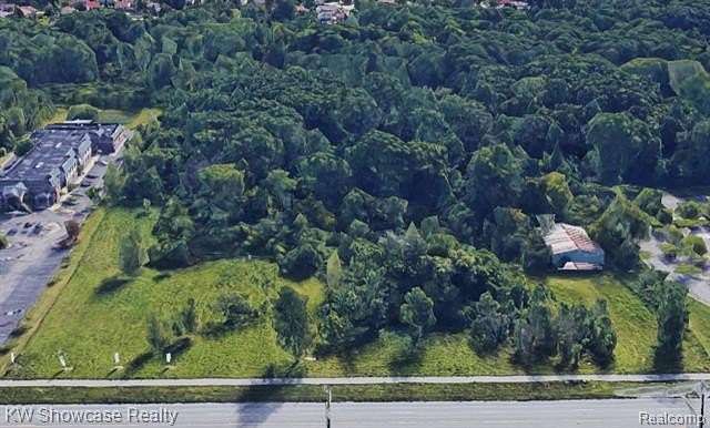 8.4 Acres of Improved Commercial Land for Sale in Brownstown Charter Township, Michigan