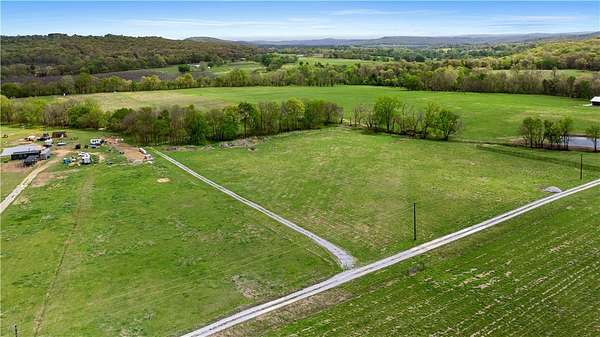 5 Acres of Residential Land for Sale in Fayetteville, Arkansas