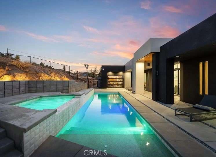 21 Acres of Recreational Land with Home for Sale in Yucca Valley, California