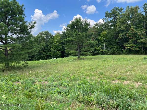 6.32 Acres of Agricultural Land for Sale in Jamestown, Tennessee