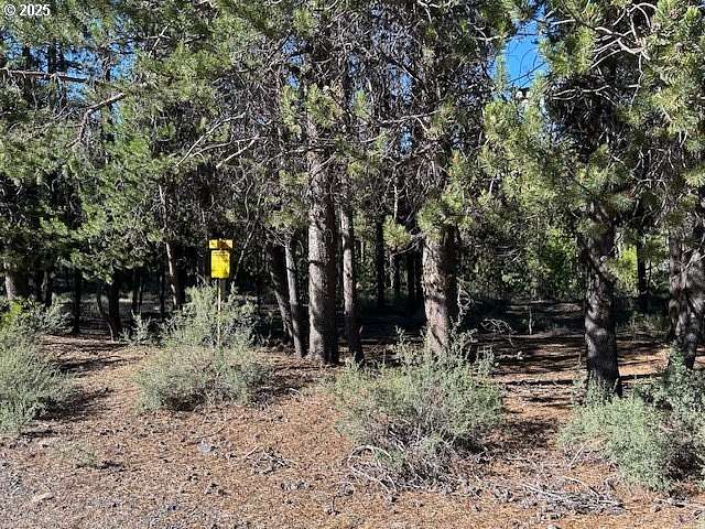 1.6 Acres of Residential Land for Sale in Crescent, Oregon