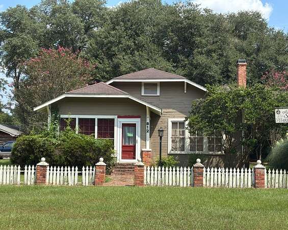 2.48 Acres of Residential Land with Home for Sale in Florien, Louisiana