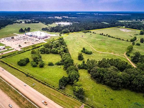 112 Acres of Land for Sale in Carthage, Texas