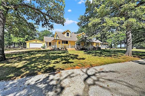 8.58 Acres of Land with Home for Sale in Collinsville, Texas