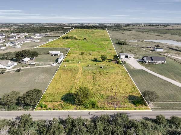 25.6 Acres of Agricultural & Residential Land for Sale in Waxahachie, Texas