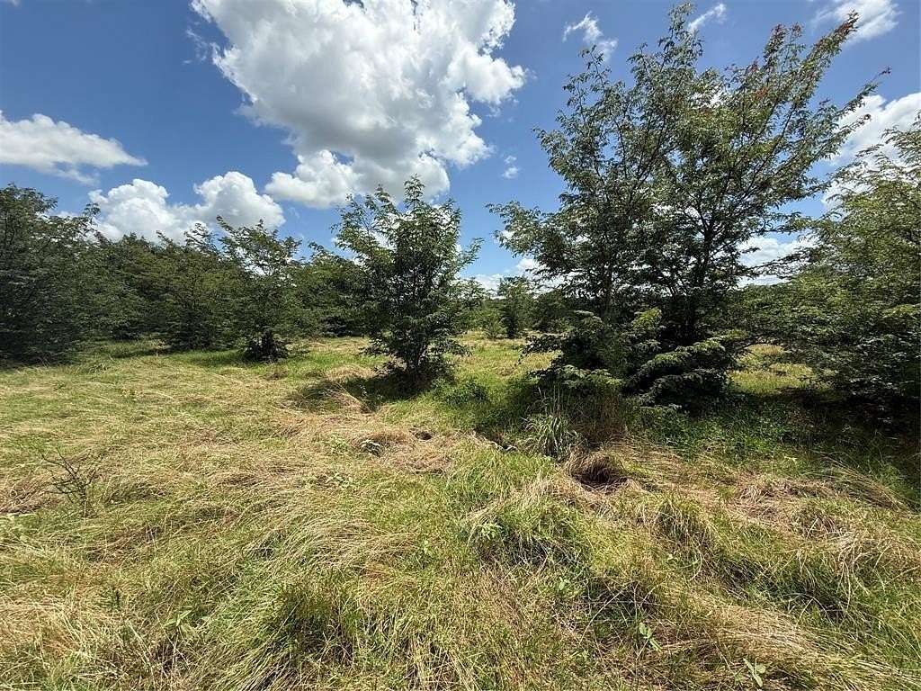 11.8 Acres of Land for Sale in Sulphur Springs, Texas