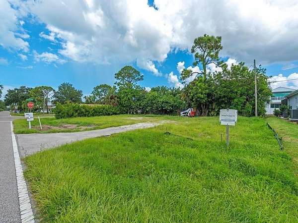 0.15 Acres of Residential Land for Sale in Naples, Florida