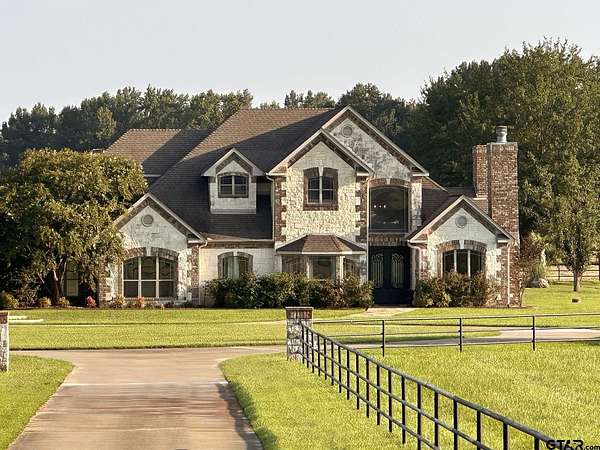 7.4 Acres of Residential Land with Home for Sale in Pittsburg, Texas