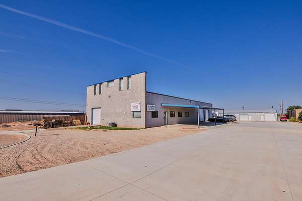 1.54 Acres of Improved Commercial Land for Sale in Lubbock, Texas