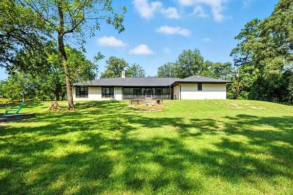 1.87 Acres of Residential Land with Home for Sale in Nacogdoches, Texas