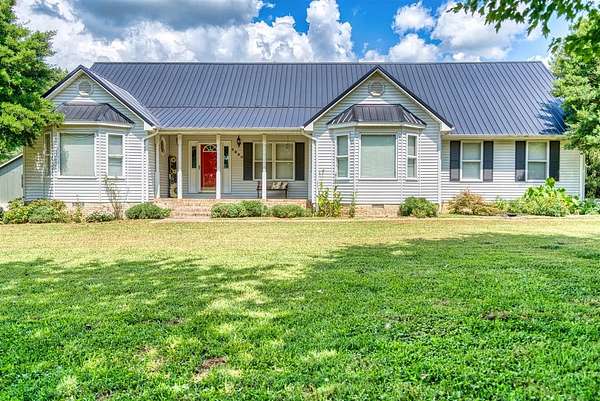 2 Acres of Residential Land with Home for Sale in Russellville, Kentucky