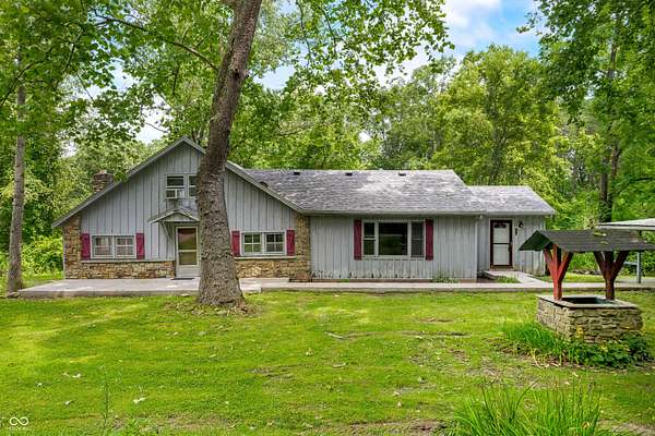 1.88 Acres of Residential Land with Home for Sale in Nashville, Indiana