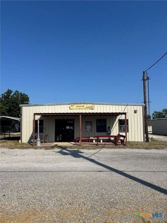 1.84 Acres of Improved Commercial Land for Sale in Seguin, Texas