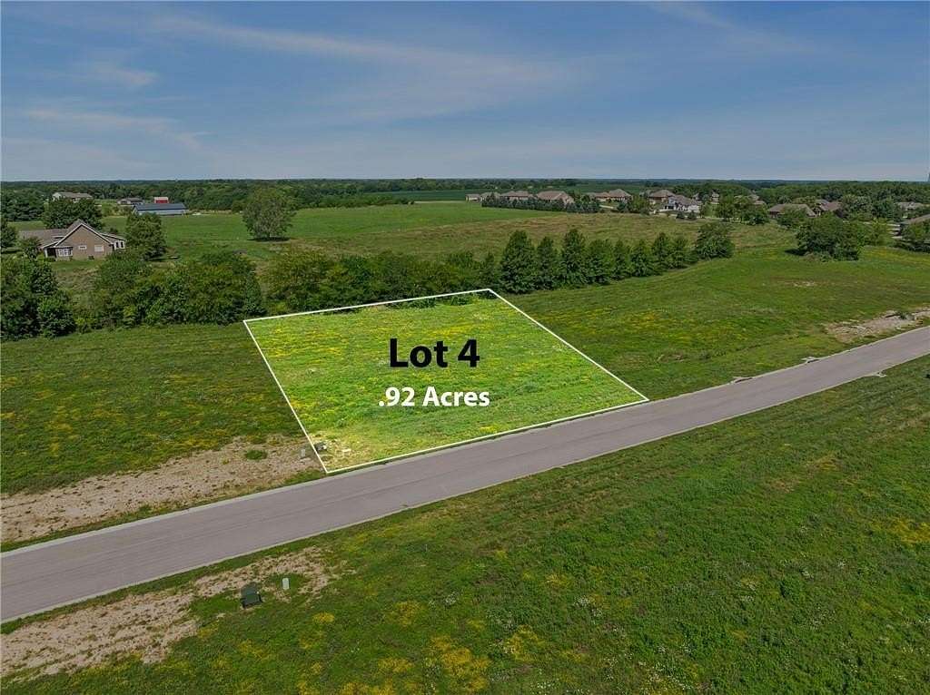 0.92 Acres of Residential Land for Sale in Smithville, Missouri